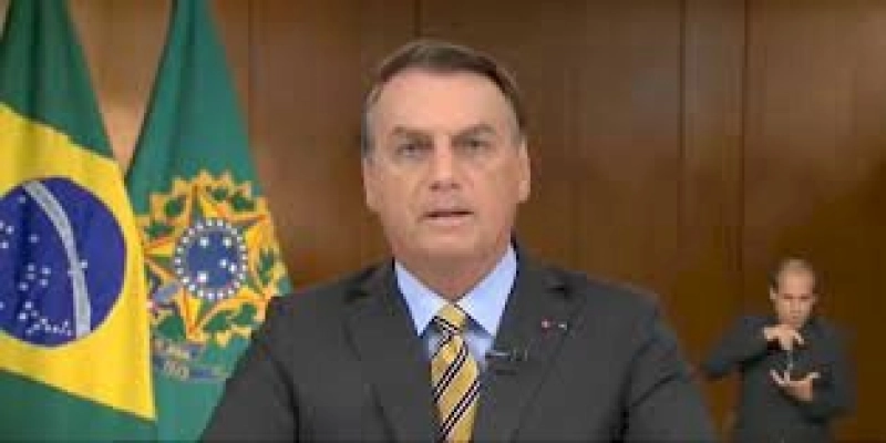 Bolsonaro celebra entrega de 100 milhões de vacinas e reitera defesa da liberdade religiosa