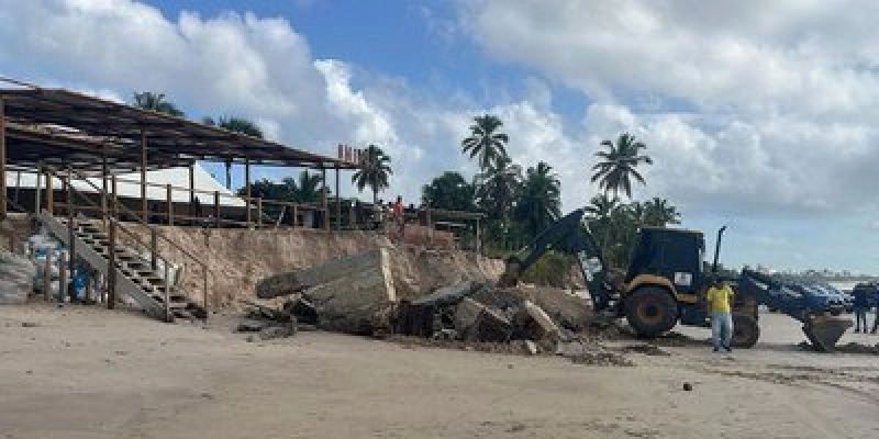 MPF intervém e Prefeitura paraibana demole obra ilegal de contenção marítima do bar Lovina