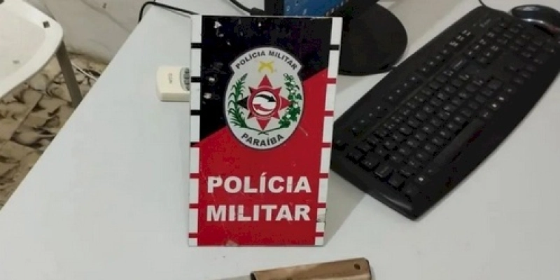 Homem é preso em flagrante pela PM,  após tentar matar o próprio filho a facada em Pombal