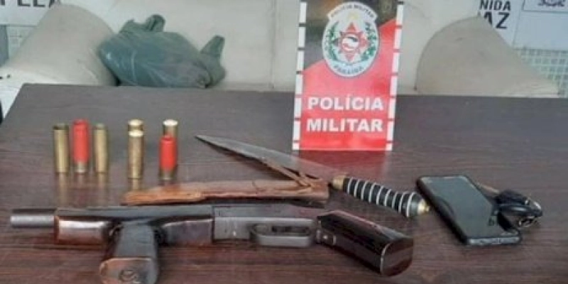 Arma de fogo é apreendida pela polícia militar após denúncia anônima 