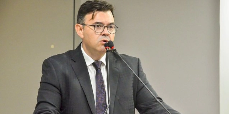 Deputado Raniery Paulino pede posicionamento à Veneziano para “Tomar Rumo” no MDB na PB 