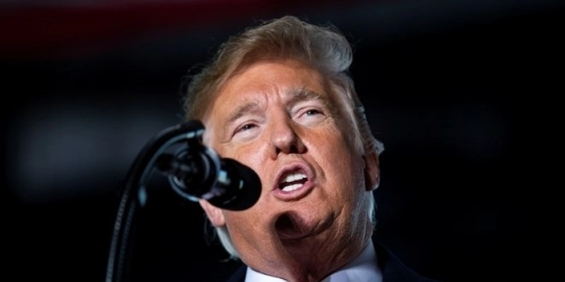 Casa Branca confirma telefonema de Trump para Bolsonaro; Veja