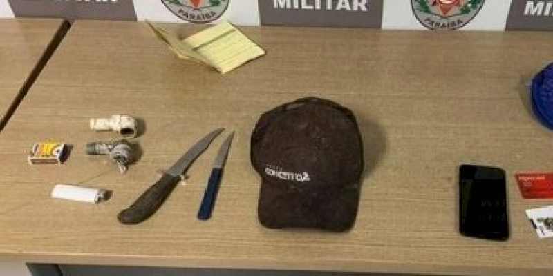 Mulher armada com faca pratica roubo a transeunte e acaba sendo presa em flagrante 