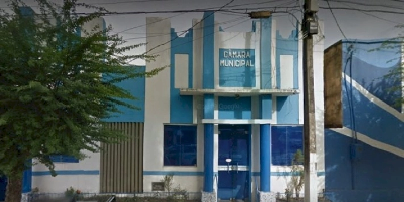 Vereadores procuram a justiça após ex-presidente da Câmara de Sapé utilizar redes sociais institucionais