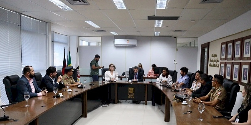 MPPB, Estado e conselhos de classe assinam termo de cooperação técnica para fiscalizar serviços para pessoa idosa