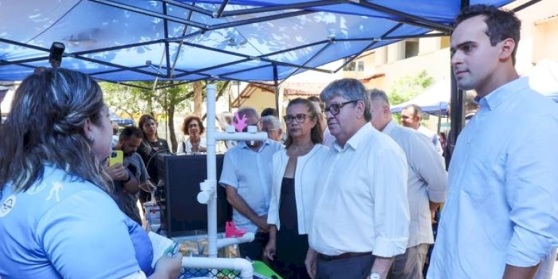 João Azevêdo formaliza parceria com IFPB para restauração ecológica dos corais e promoção do turismo sustentável