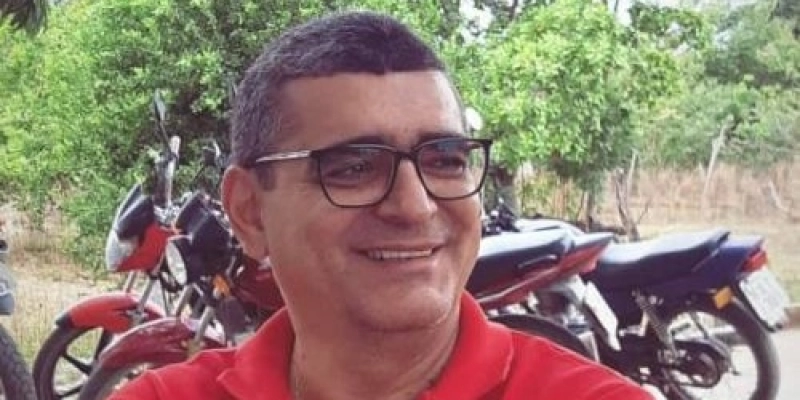 Júlio César retorna a prefeitura de Aparecida após decisão do Tribunal de Justiça; Assista Sessão