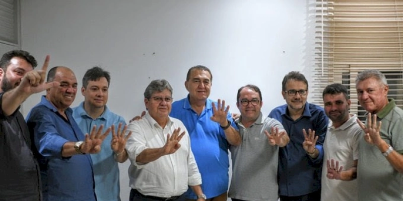 Deputado Júnior Araújo e lideranças políticas de Conceição reforçam apoio à reeleição de João