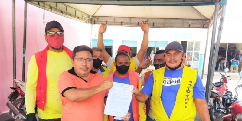 Vereador indignado diz as razões que Requerimento com pedido de Auxílio Emergencial para Mototaxista foi derrotado em Uiraúna 