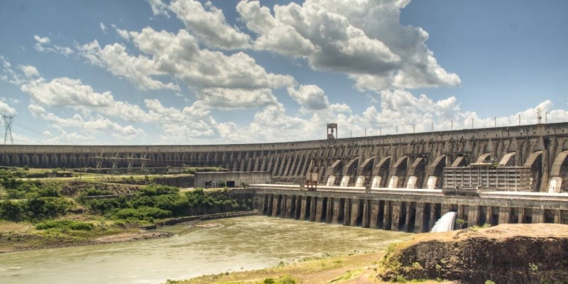 Medidas adotadas em resposta à crise hídrica favorecem estabilidade no setor elétrico
