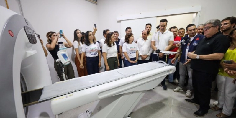 Azevêdo entrega creche, tomógrafo e inspeciona obras de educação e infraestrutura rodoviária em São Bento e Pombal