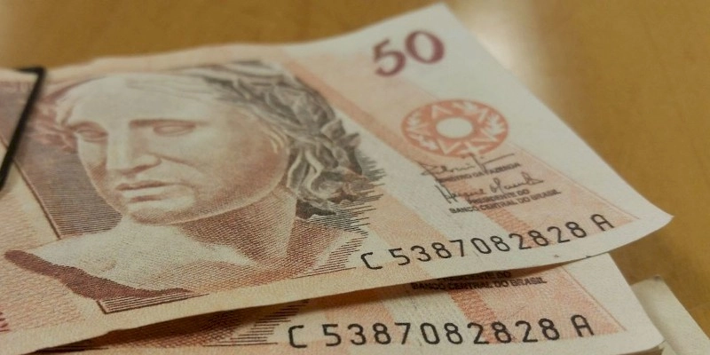  Pagamento de maio dos servidores estaduais e metade do 13º salário começa no dia 10