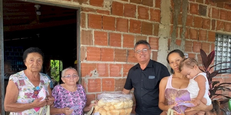 Gestão Tyrone leva o Programa Pão na Mesa para a Comunidade Rural Ripado