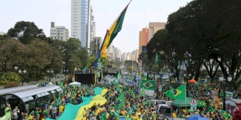 Em meio à crise moral brasileira, nasce o Foro de Curitiba