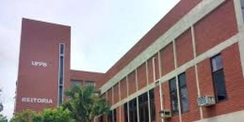 Bloqueio no orçamento das universidades federais é suspenso