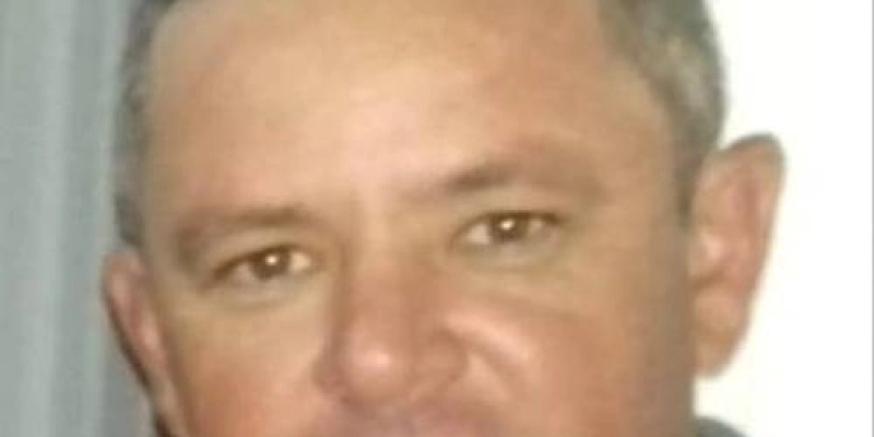 Morre aos 38 anos em Campina Grande, Marcos Aurélio Pamplona, irmão da Secretaria de Ação Social de Vieirópolis, Eugênia Pamplona de Oliveira