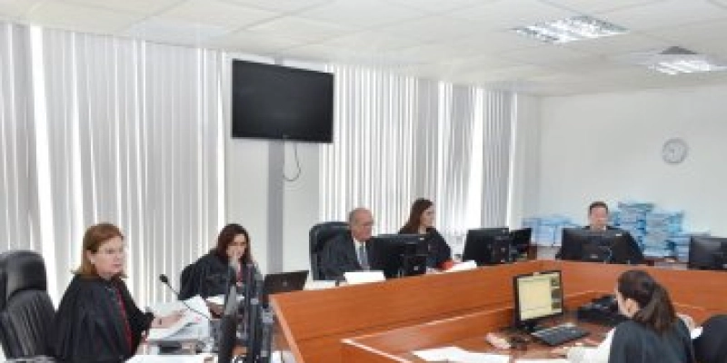 Concessionária é condenada a indenizar cliente que adquiriu carro novo com defeito de fábrica
