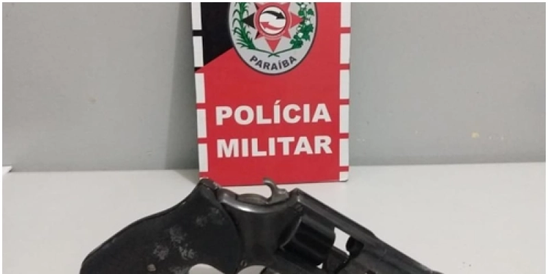 Polícia apreende duas armas de fogo e dois suspeitos em Santa Rita