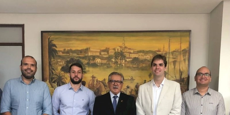 Presidente do TCE empossa mais quatro auditores aprovados no concurso público