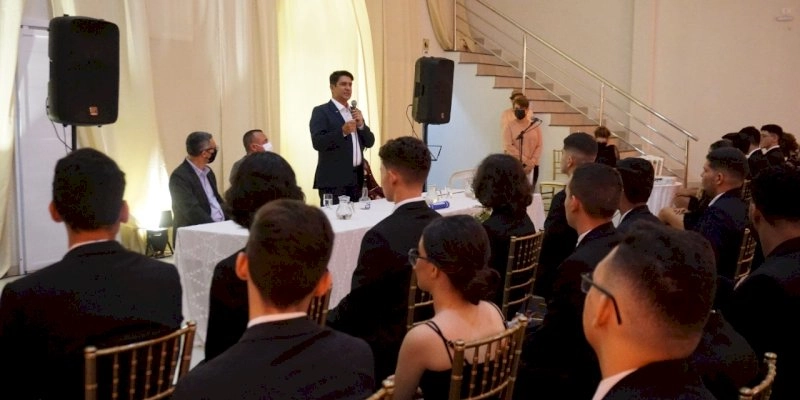 SENAI entrega certificados de conclusão para jovens de Sousa e Patos 