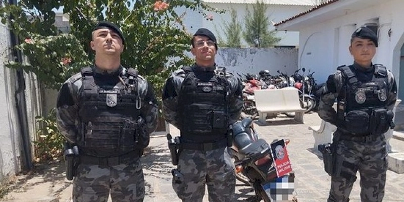 14° Batalhão restitui motocicleta roubada, na cidade de Sousa, à legítima proprietária