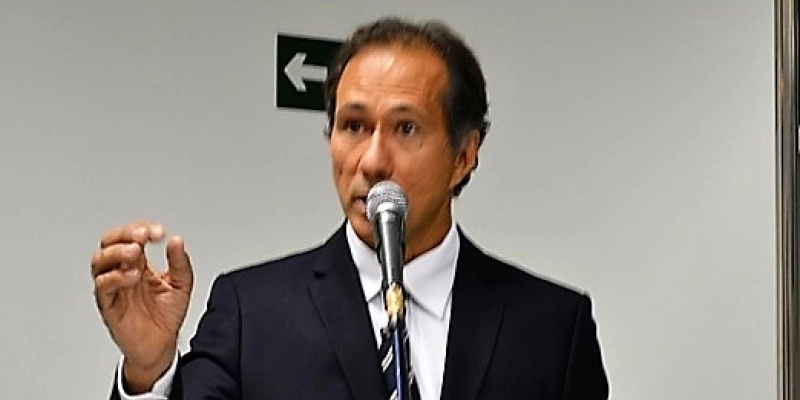 Hospital Regional de Sousa tem nova direção; Apoliana passa cargo para o médico Gilberto Sarmento