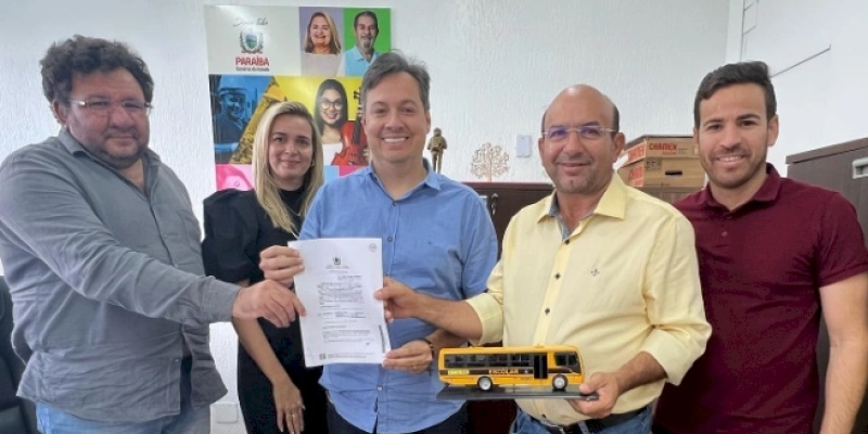 Prefeitura de Junco do Seridó recebe benefícios do governo do estado para a educação, por intermédio de Júnior Araújo 