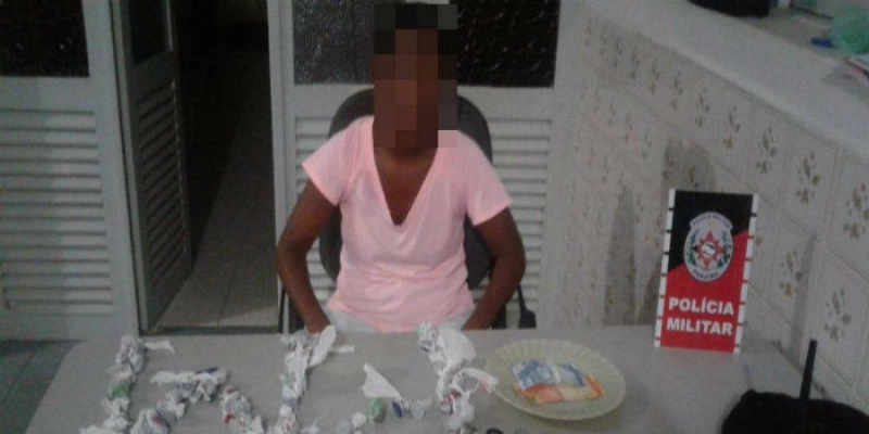 EM POMBAL - Polícia Militar desarticula ponto de venda de drogas ao verificar denúncia de abandono de incapaz