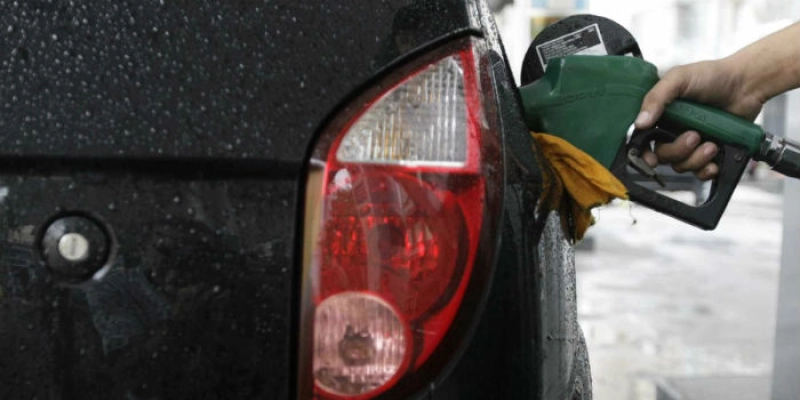 Petrobras reduz preço de gasolina e diesel em R$ 0,13 nas refinarias
