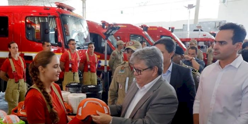 João Azevêdo entrega viaturas e equipamentos para as Forças de Segurança com investimentos de R$ 21 milhões