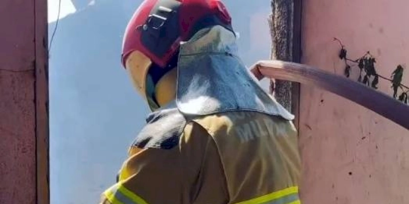 Bombeiros são acionados para ocorrência de Incêndio em Edificação na cidade de São João do Rio do Peixe