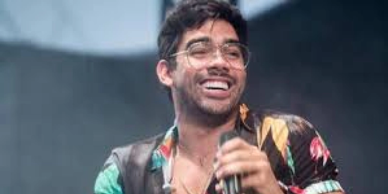Artistas, amigos e familiares homenageiam Gabriel Diniz após um ano da morte; Veja