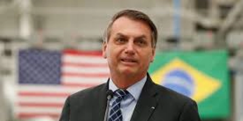 Membros da comitiva que viajou com Bolsonaro para os EUA fazem teste do novo coronavírus