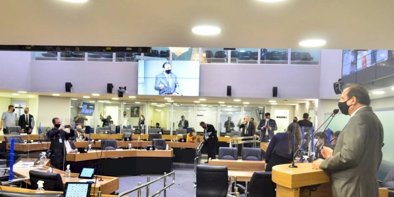 Na primeira sessão híbrida, ALPB aprova Passaporte da Vacina para garantir controle sobre aglomerações