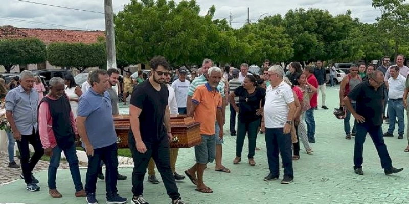 Sepultamento de Dra. Fátima é marcado pela emoção, homenagens, e cortejo pelas Ruas de Sousa; Vídeo 