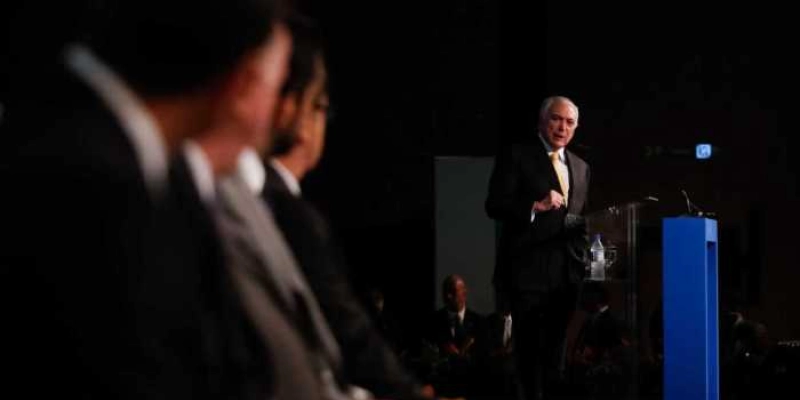 Temer desiste de candidatura e lança Meirelles: "O melhor"; Veja