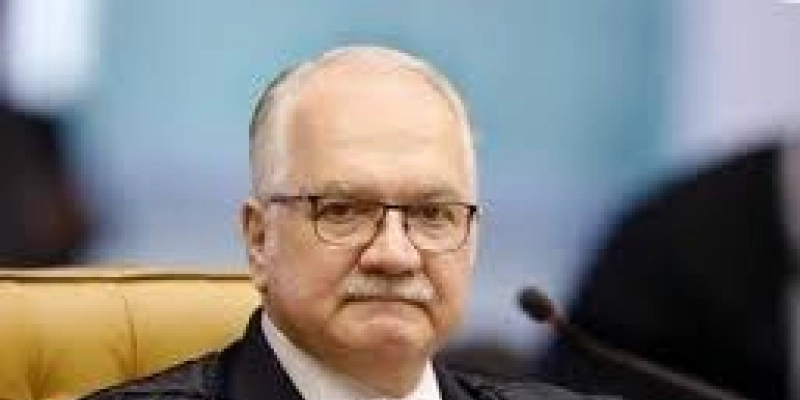 Fachin revoga decisão de Toffoli que mandou forças-tarefa da Lava Jato compartilharem dados com a PGR