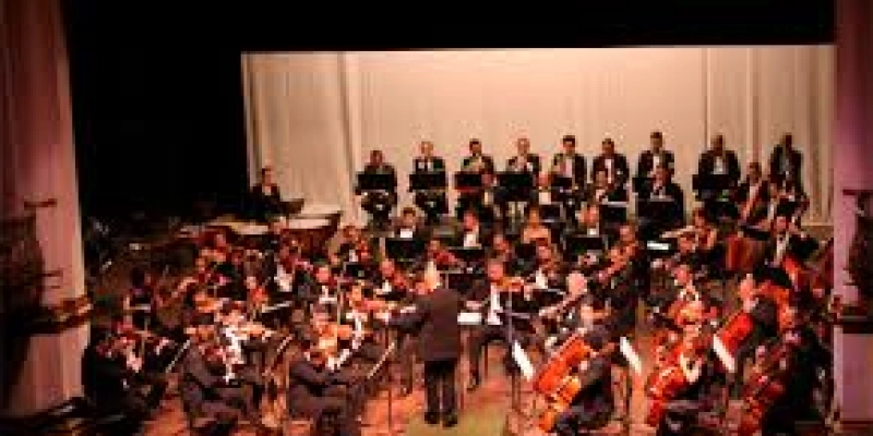 Orquestra Sinfônica da Paraíba apresenta concerto com regência do maestro paulista Lutero Rodrigues