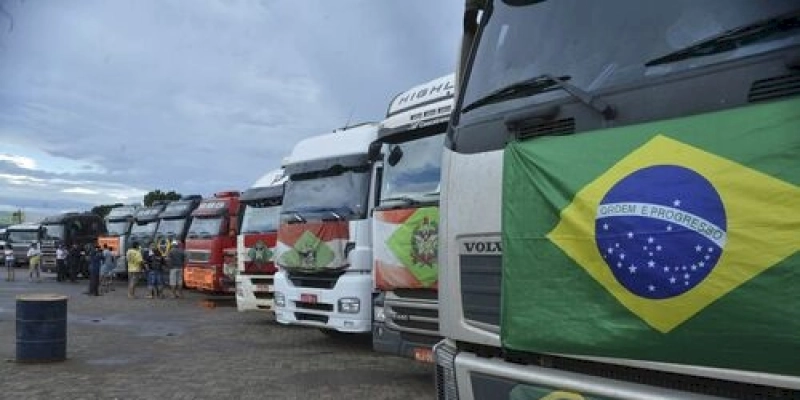 Transporte rodoviário de cargas teme aumento de custos após decisão do STF