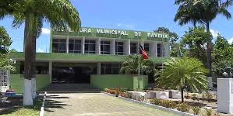 Justiça obriga município de Bayeux a realizar reformas em escola depois da pandemia