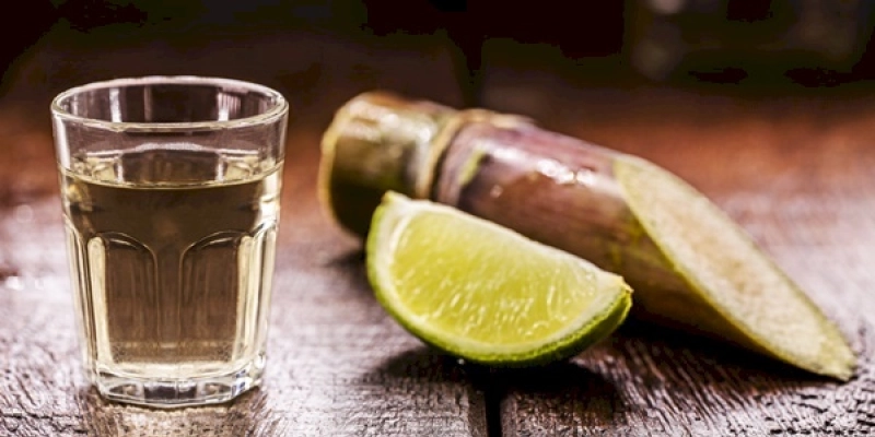 ‘A cachaça é nossa’, o aguardente de cana como símbolo da identidade paraibana