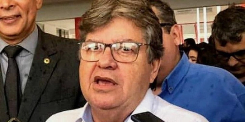Governador João Azevêdo prefere cautela ao tratar de possíveis candidaturas para 2026
