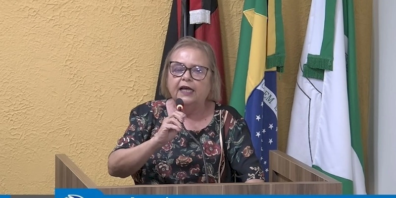 Vereadora diz que vice-prefeito de Nazarezinho “cuspiu no prato que comeu”, denúncia perseguição; e chama gestão de desonesta; Vídeo 