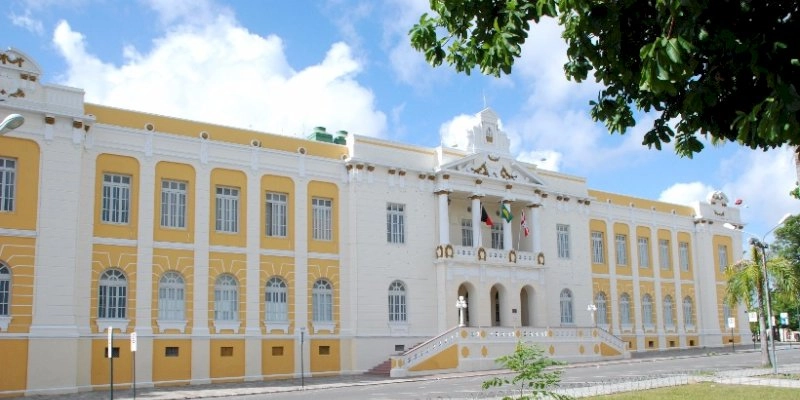Concessionária não pode ser responsabilizada por descarga elétrica