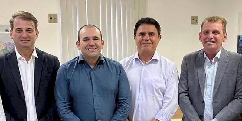 Bal Lins esteve em audiência com o novo Secretário de Saúde, Dr. Jhony Bezerra, ao lado de Chico Mendes e Wilson Santiago