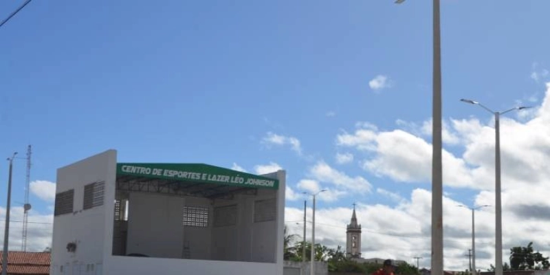 Prefeito Athayde entrega obras, e inaugura Praça de Eventos com grande show nesta segunda no Lastro; Confira 