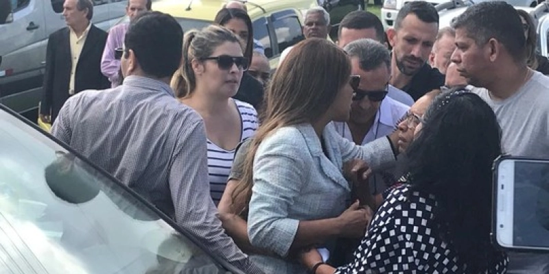 Filho aponta envolvimento de deputada Flordelis e 3 irmãs em morte de pastor