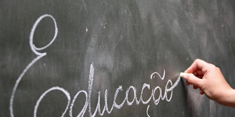Sindicalista confirma mês de dezembro pago aos Professores em Cachoeira dos Índios 