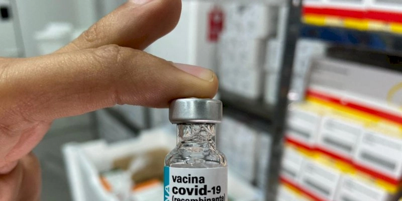 AstraZeneca: 3ª dose de vacina produz forte resposta imune, diz estudo