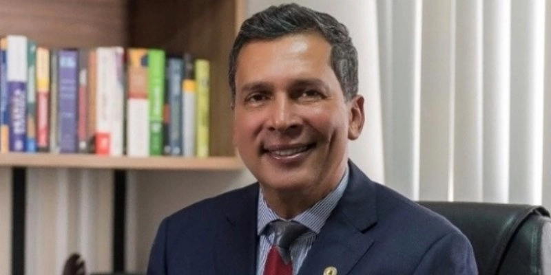 Ricardo Barbosa admite possível saída do PSB e expõe crise interna com Gervásio Maia